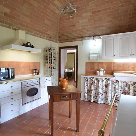 Apartment Lovely In