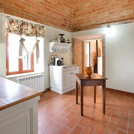 Apartment Lovely In