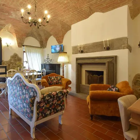 Apartment Lovely In